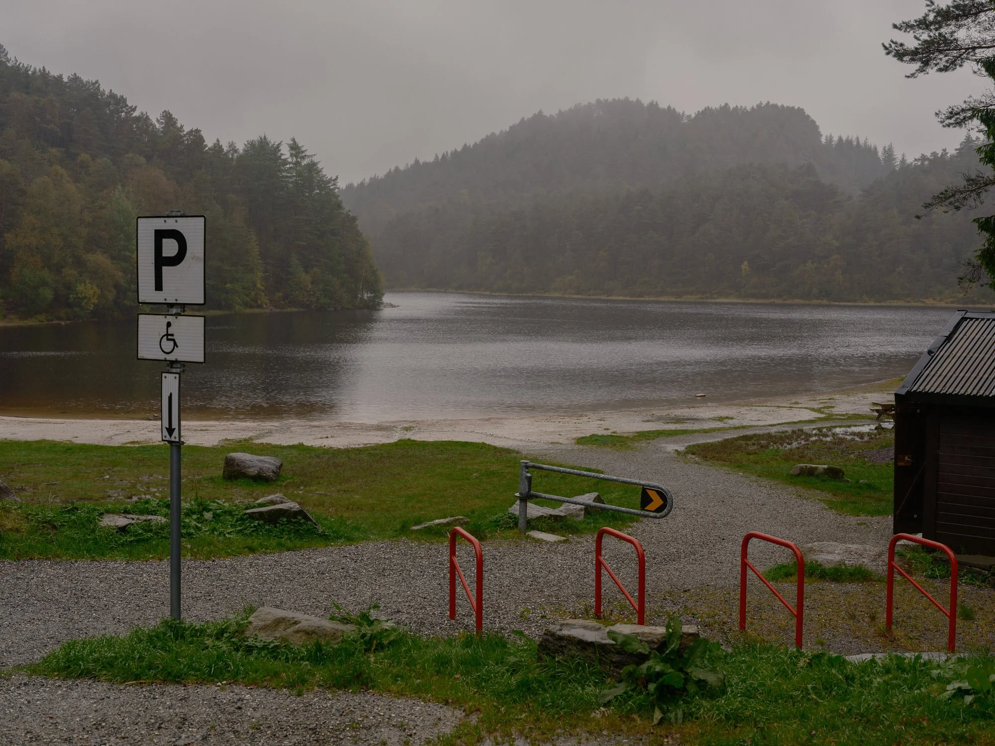  2026-09-23 - Tennebekktjørna bathing spot.  