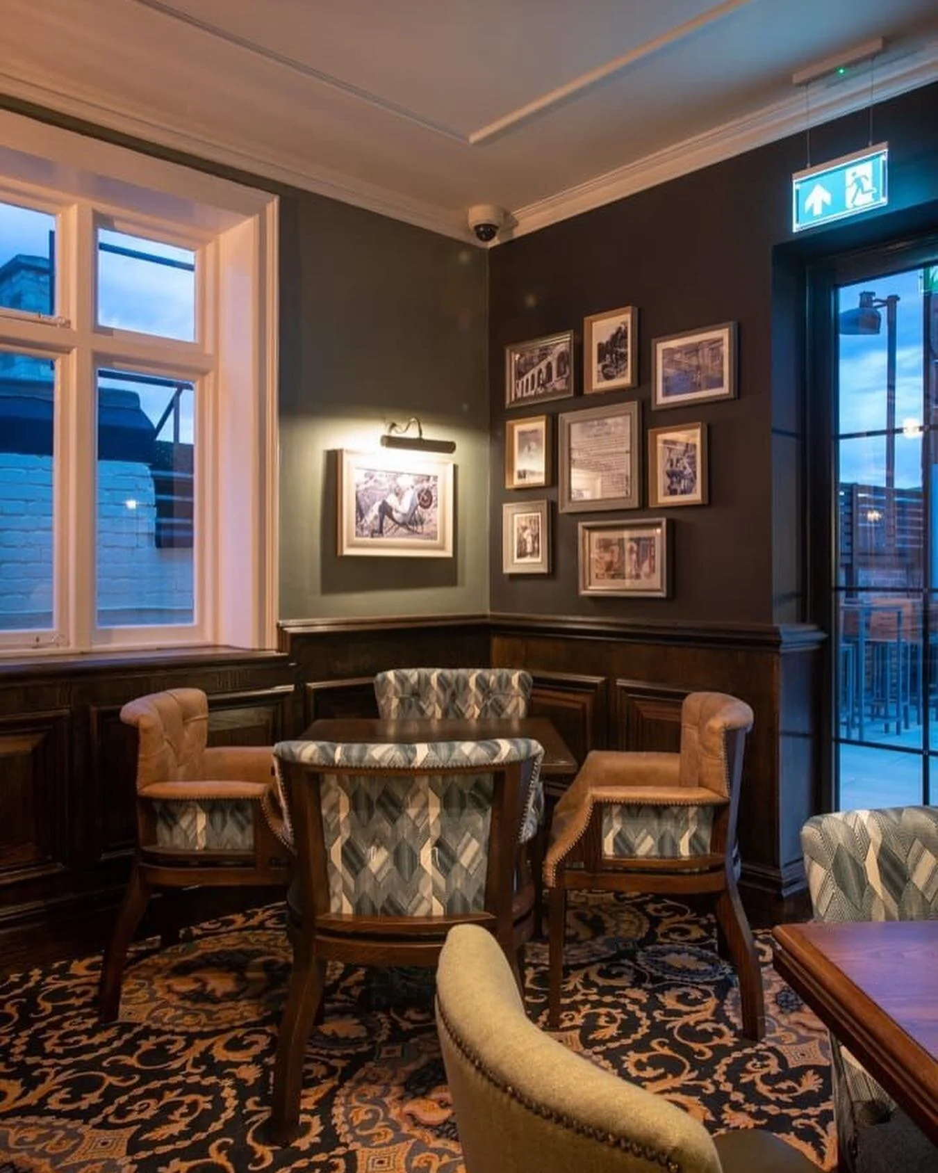 AWARD 🏆 

We have won first place in the prestigious local restoration awards for The Standing Order Pub, in Derby. We are proud of this project, which saw a former ornate banking hall in Derby, open up to the neighbouring medieval terrace, (the bir