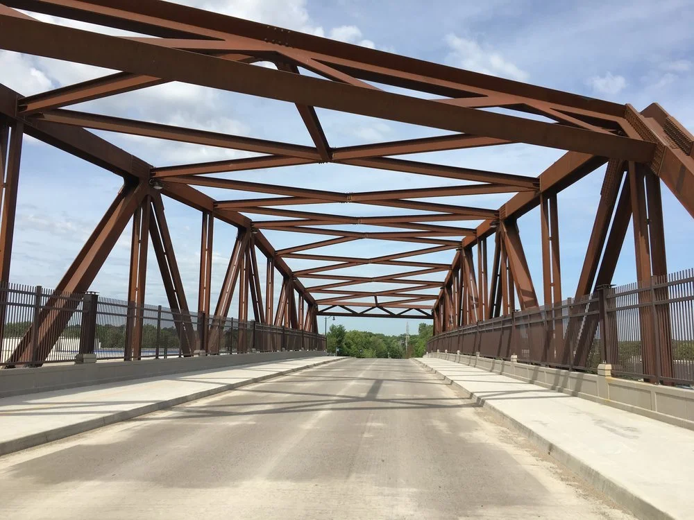 Minneapolis_bridge.jpg