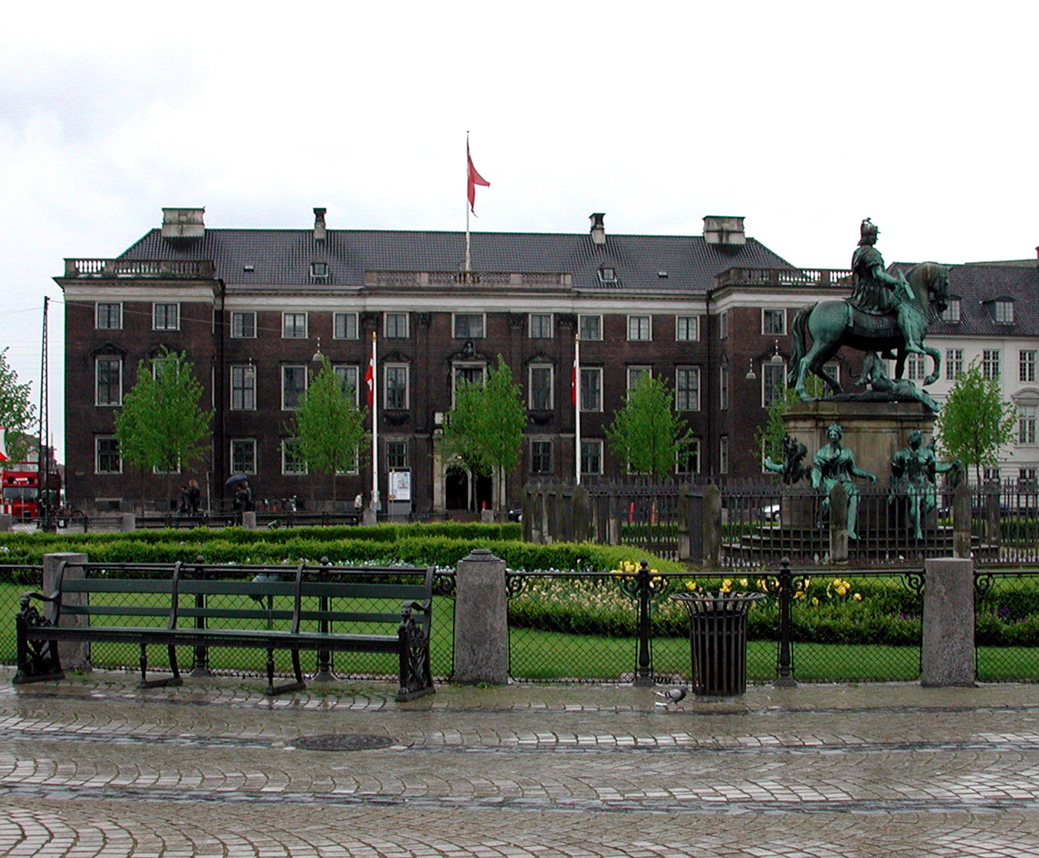 05 Adhan Corner Kongens Nytorv-København.jpg