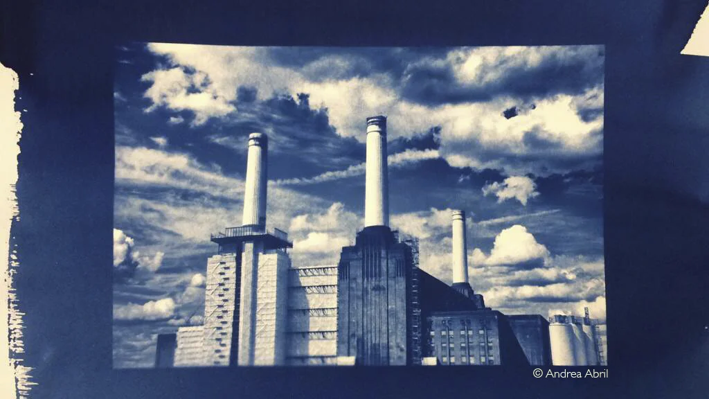 Super/Collider Cyanotypes Workshop