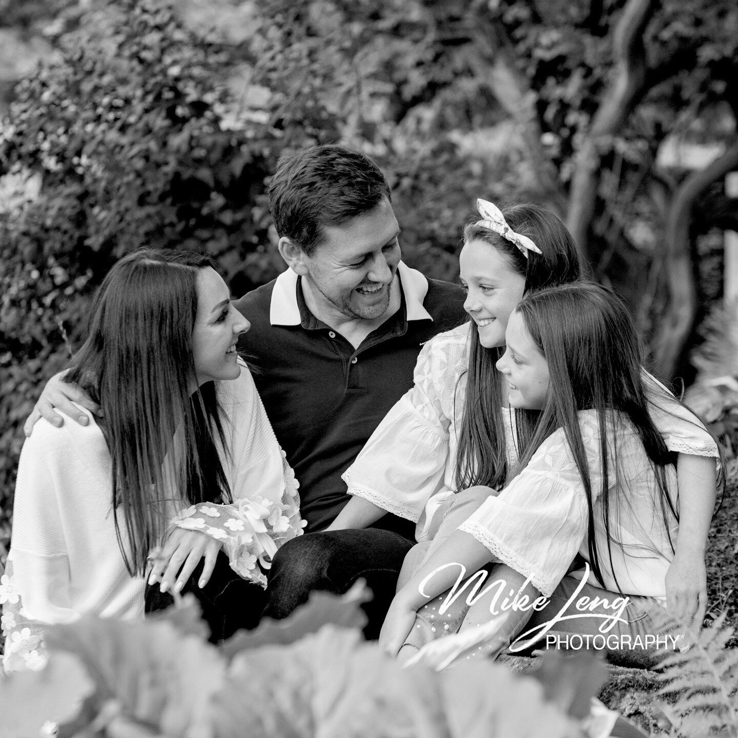 A FAMILY TOGETHER, IT'S EVERYTHING⁠
Well Daisy and Matilda, who do you think tells the best jokes, me or Daddy . ermmm Daddy of course ! ⁠
⁠
www.mike-leng.co.uk⁠
#mikelengphotography #wentworthgardencentre ⁠
#wentworthwoodhousegardens