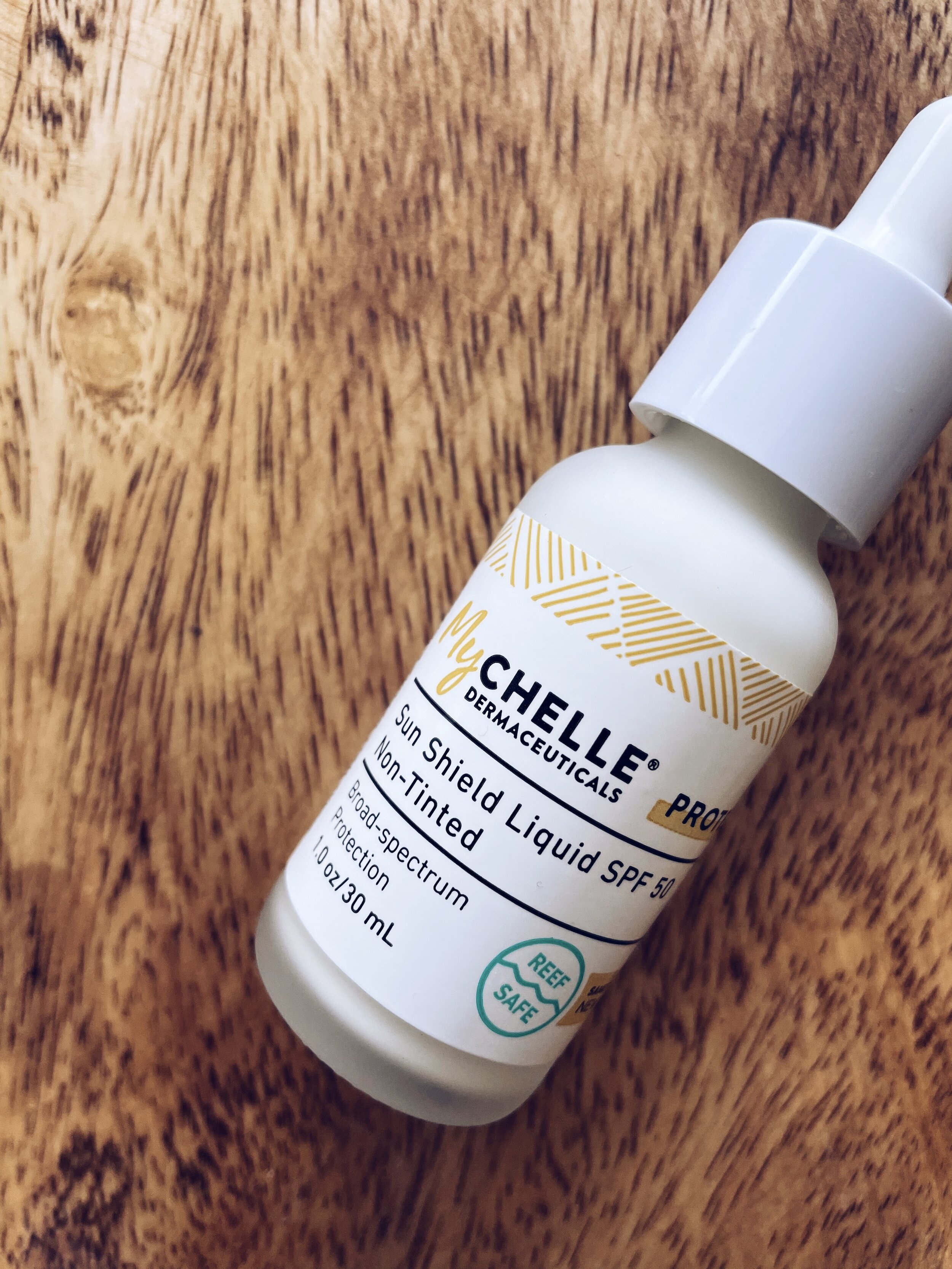 My Honest Review of the MyChelle Sun Shield Liquid SPF 50, Non-Tinted, The  StyleShaker™ Scorecard — The StyleShaker - A Guide to Clean Beauty,  Skincare & More.