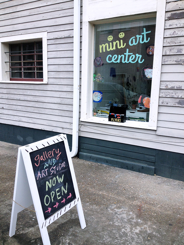 Mini Art Center