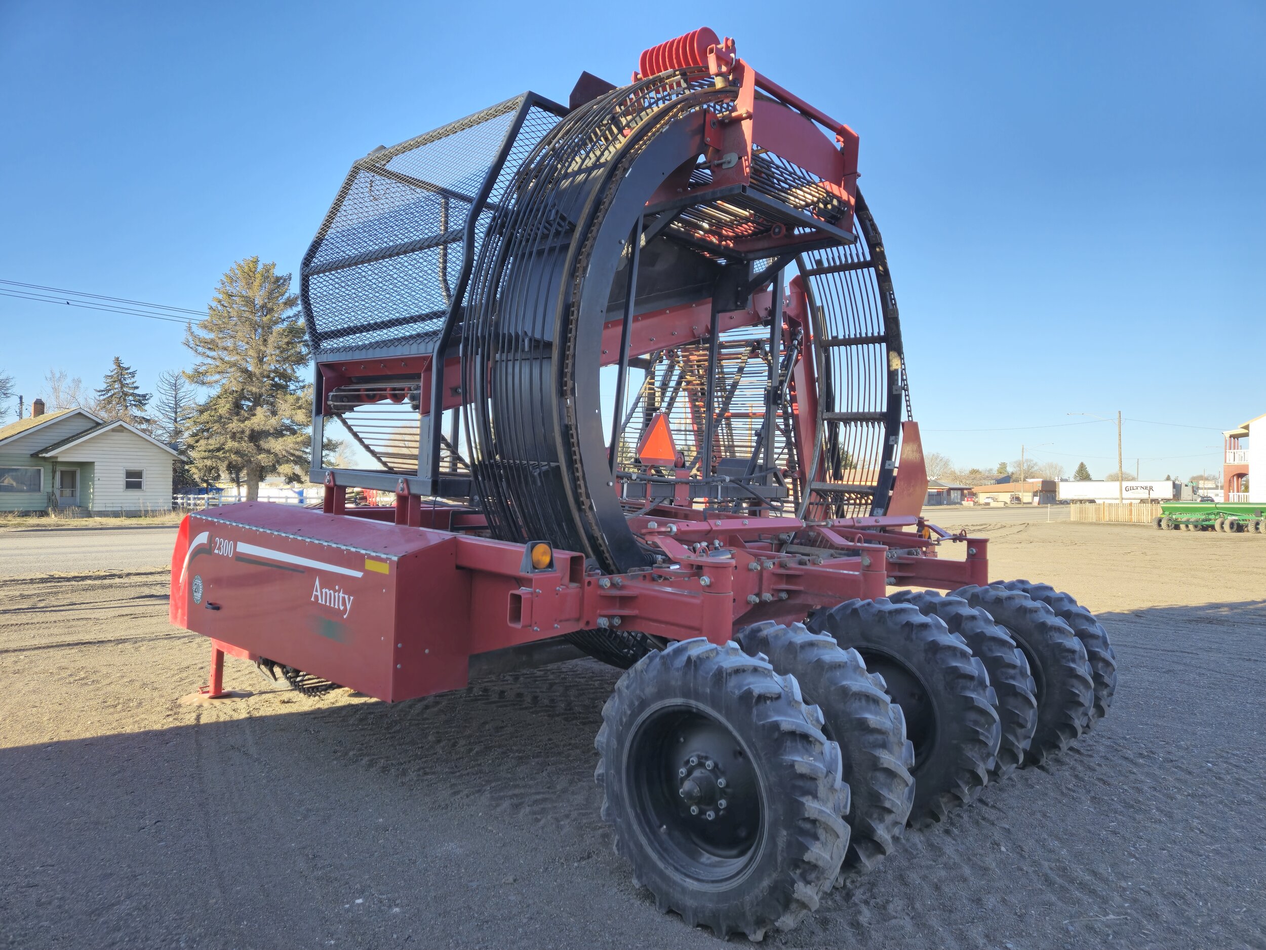 2016 AMITY 6 ROW WHEEL HARVESTER