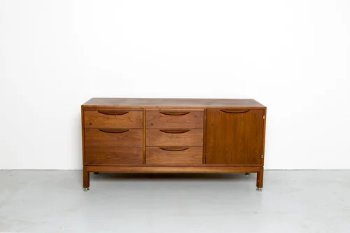 Jen+Risom+Dresser_1.jpg