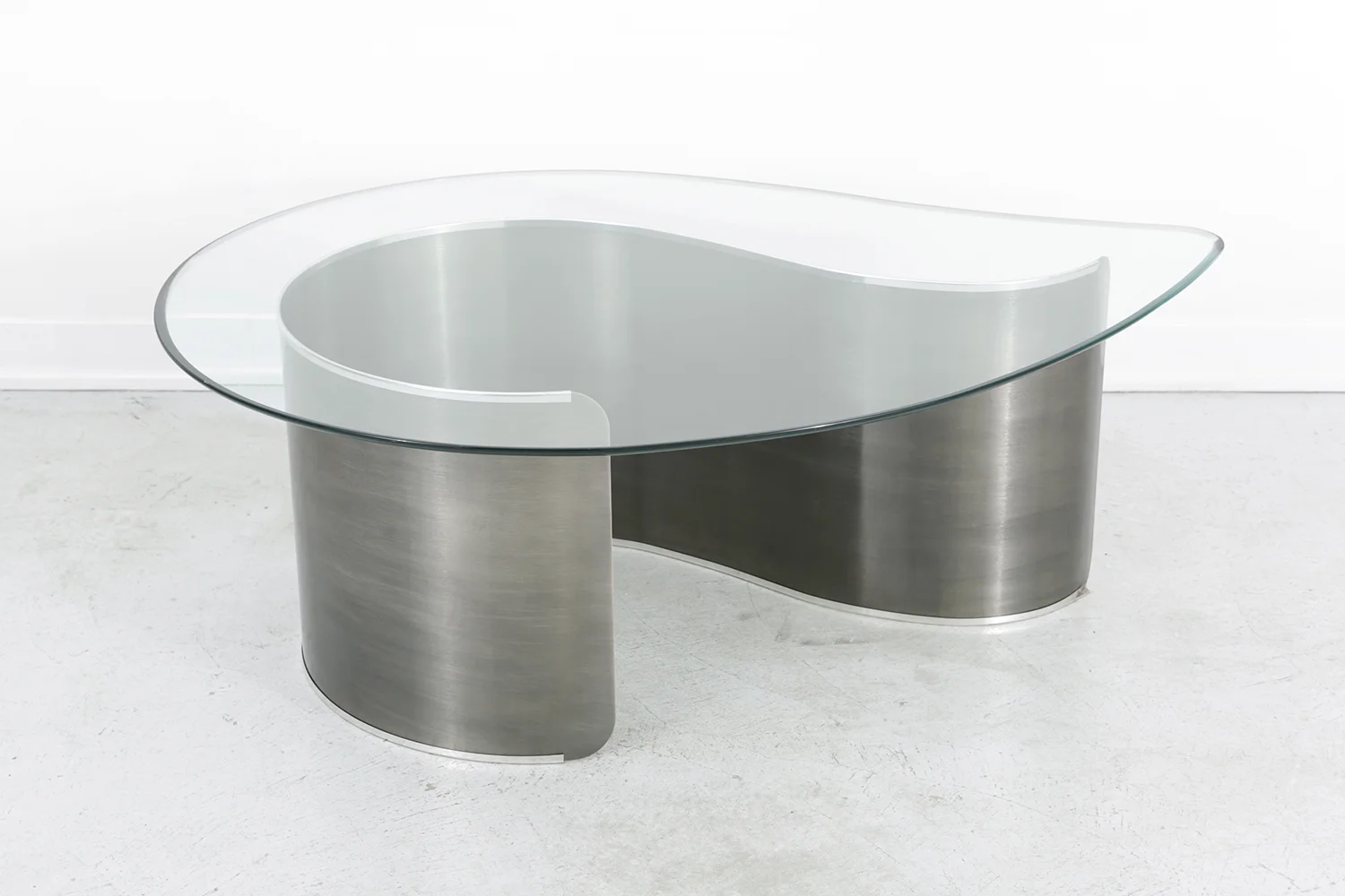 TEARDROP COFFEE TABLE ATTRIBUTED TO KARL SPRINGER