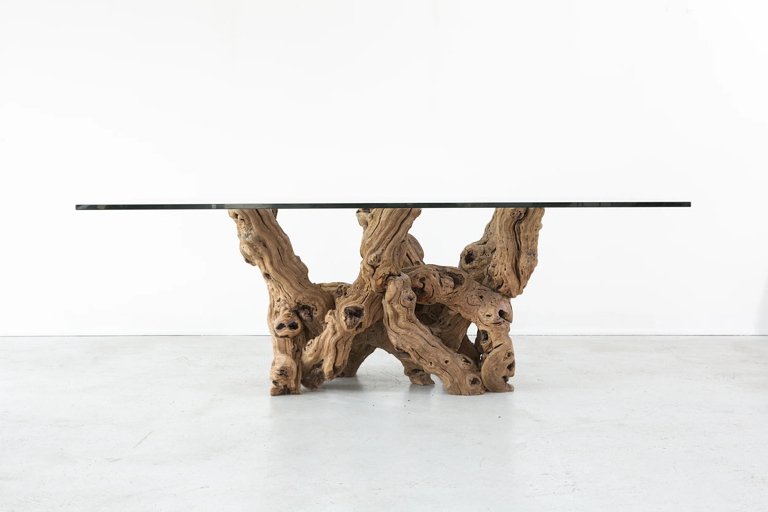 GRAPEVINE DINING TABLE