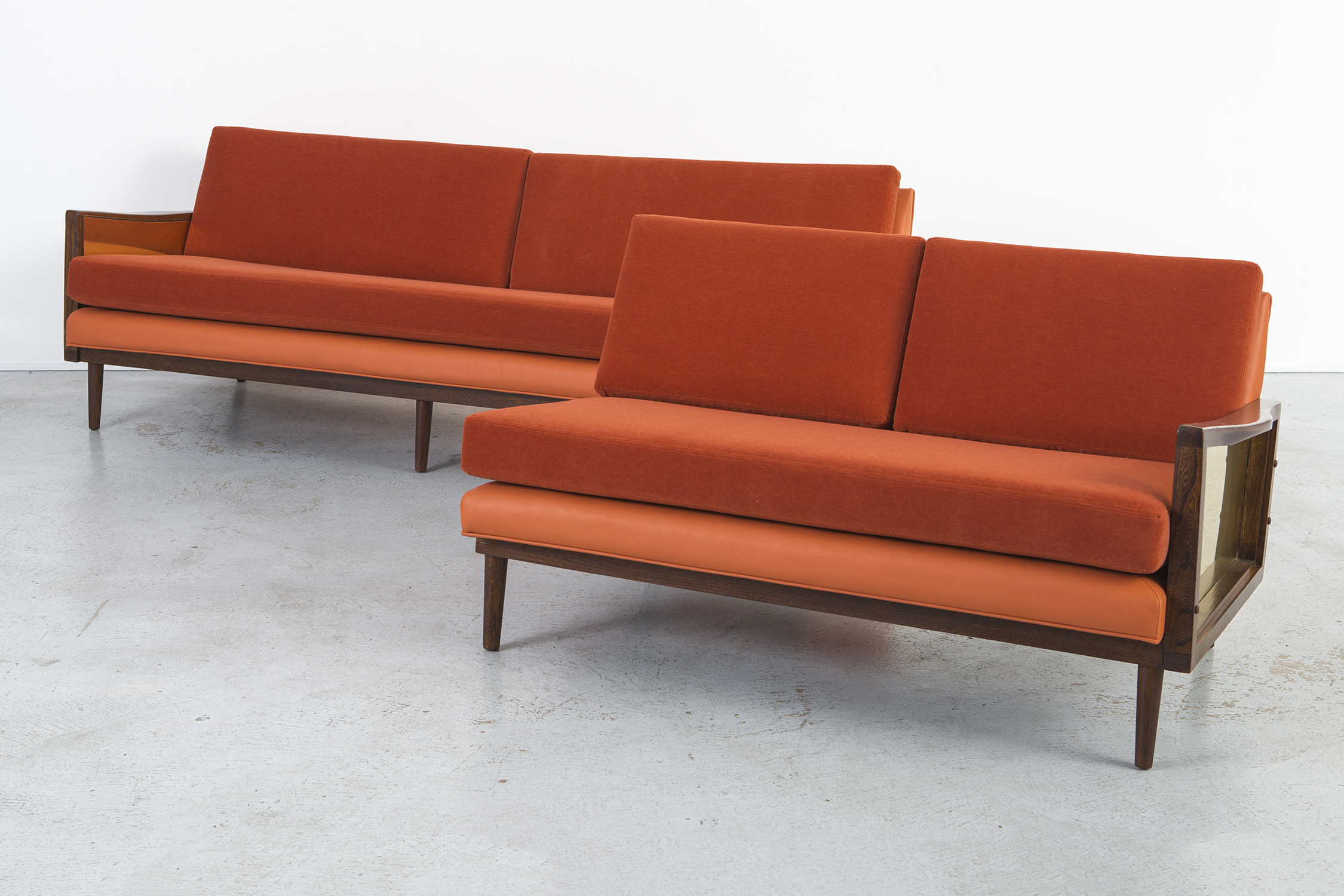 LAWRENCE PEABODY SECTIONAL SOFA