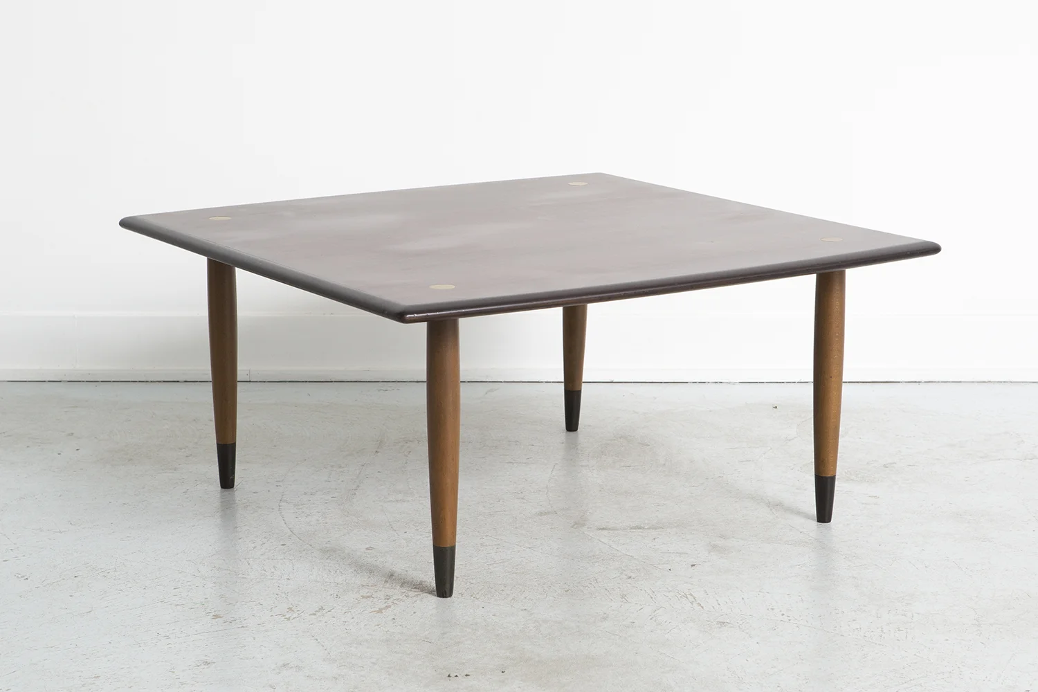 DUX TABLE