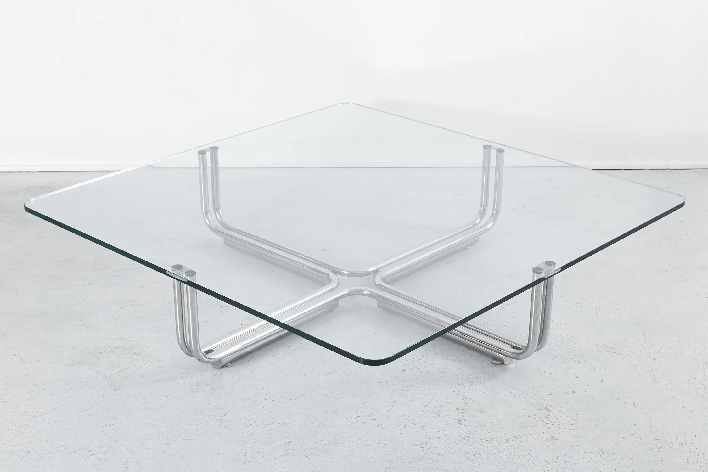 CASSINA MODEL 784 COFFEE TABLE