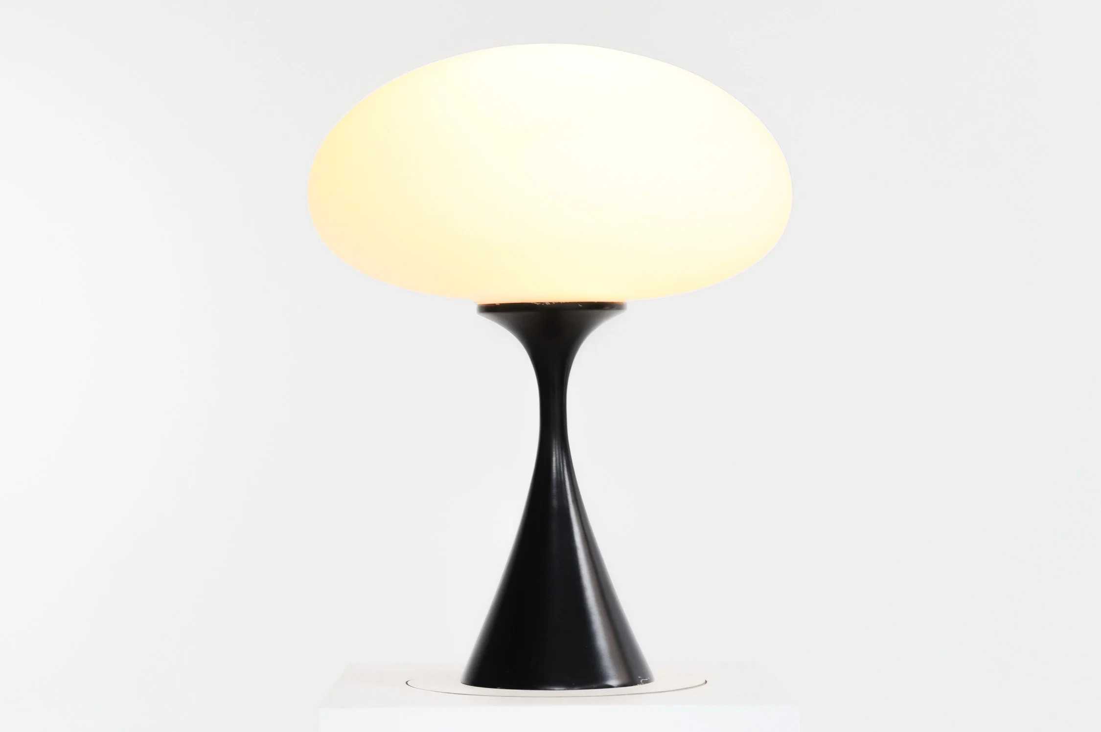 LAUREL MUSHROOM LAMP