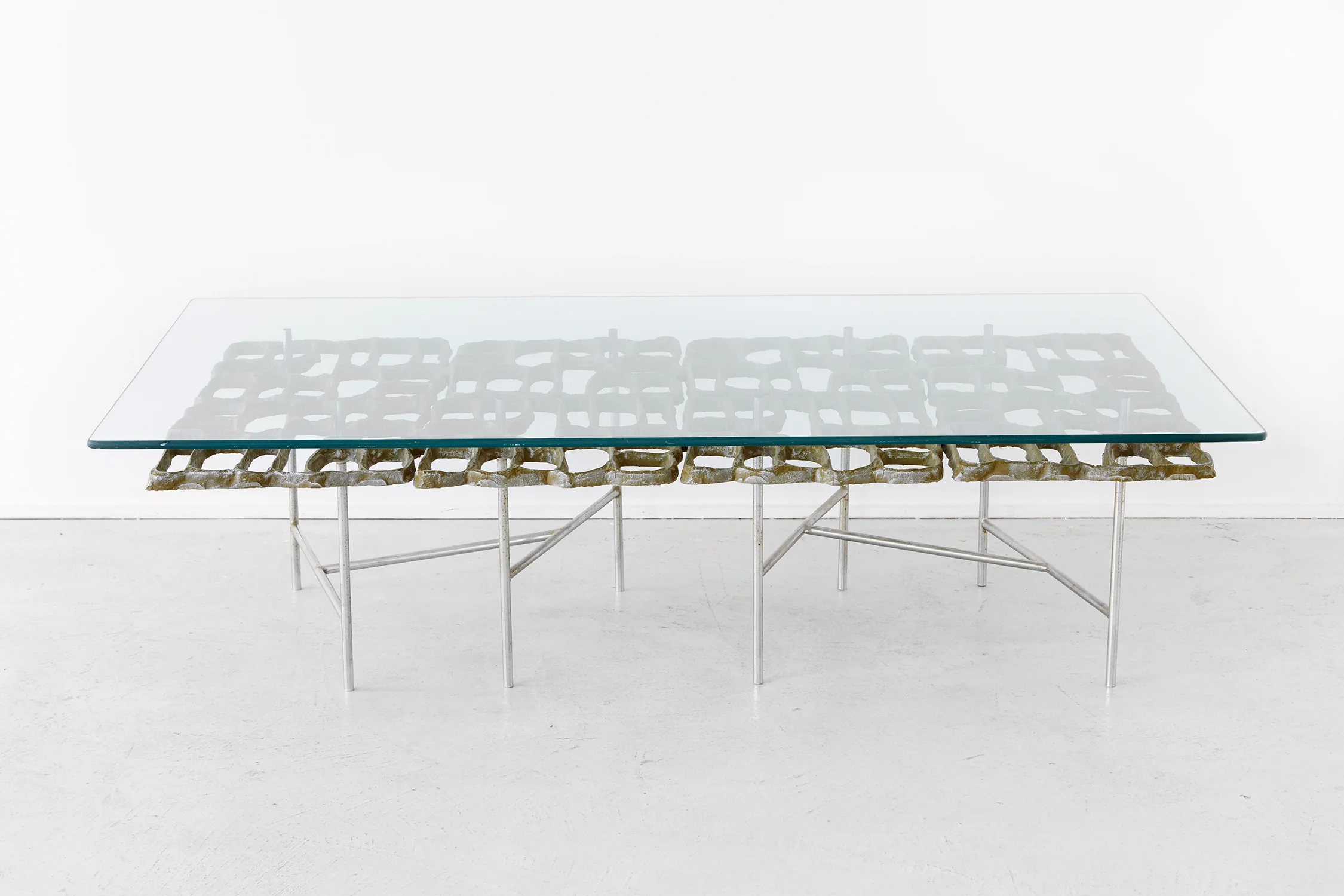 DONALD DRUMM COCKTAIL TABLE