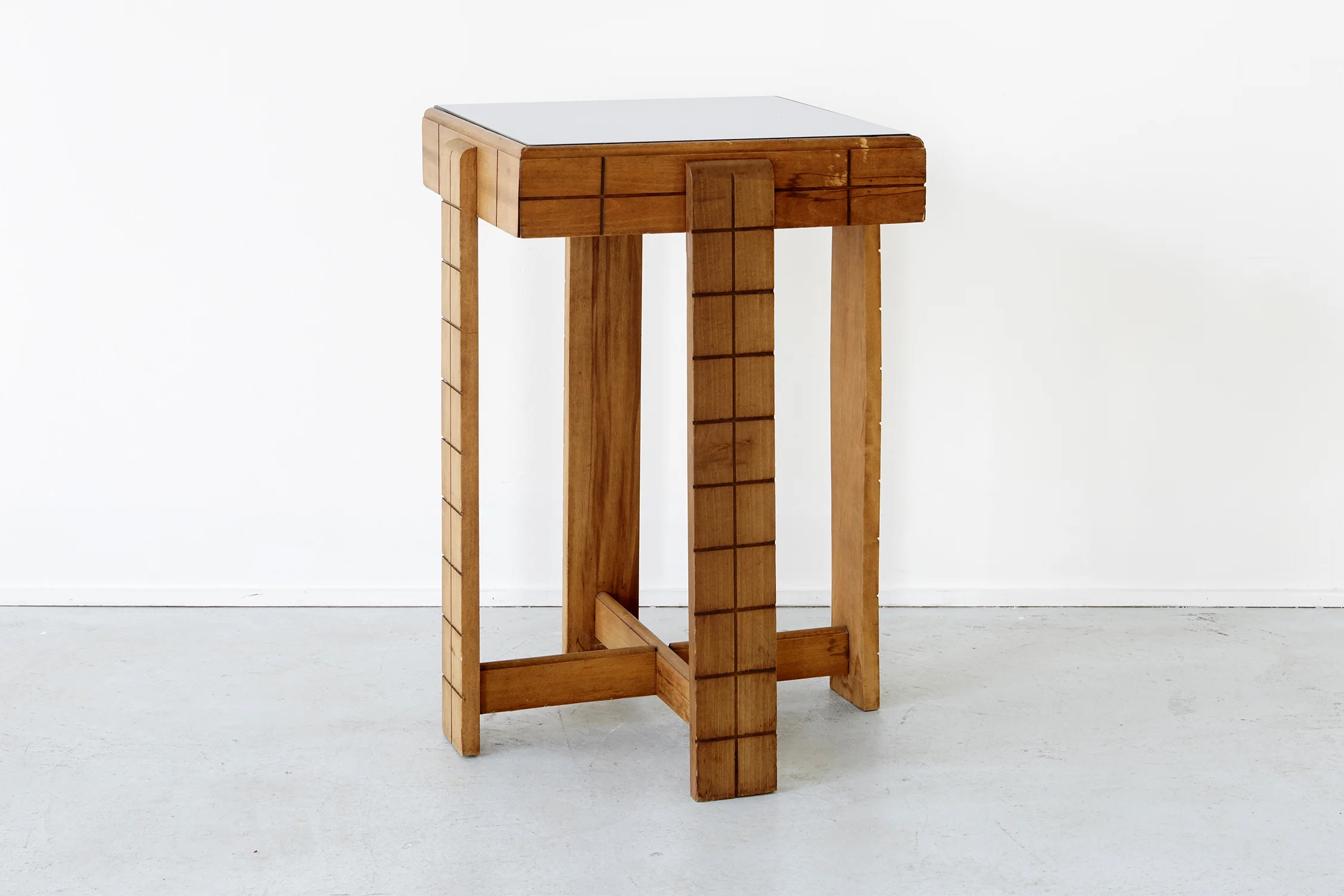SMALL BLUE TABLE