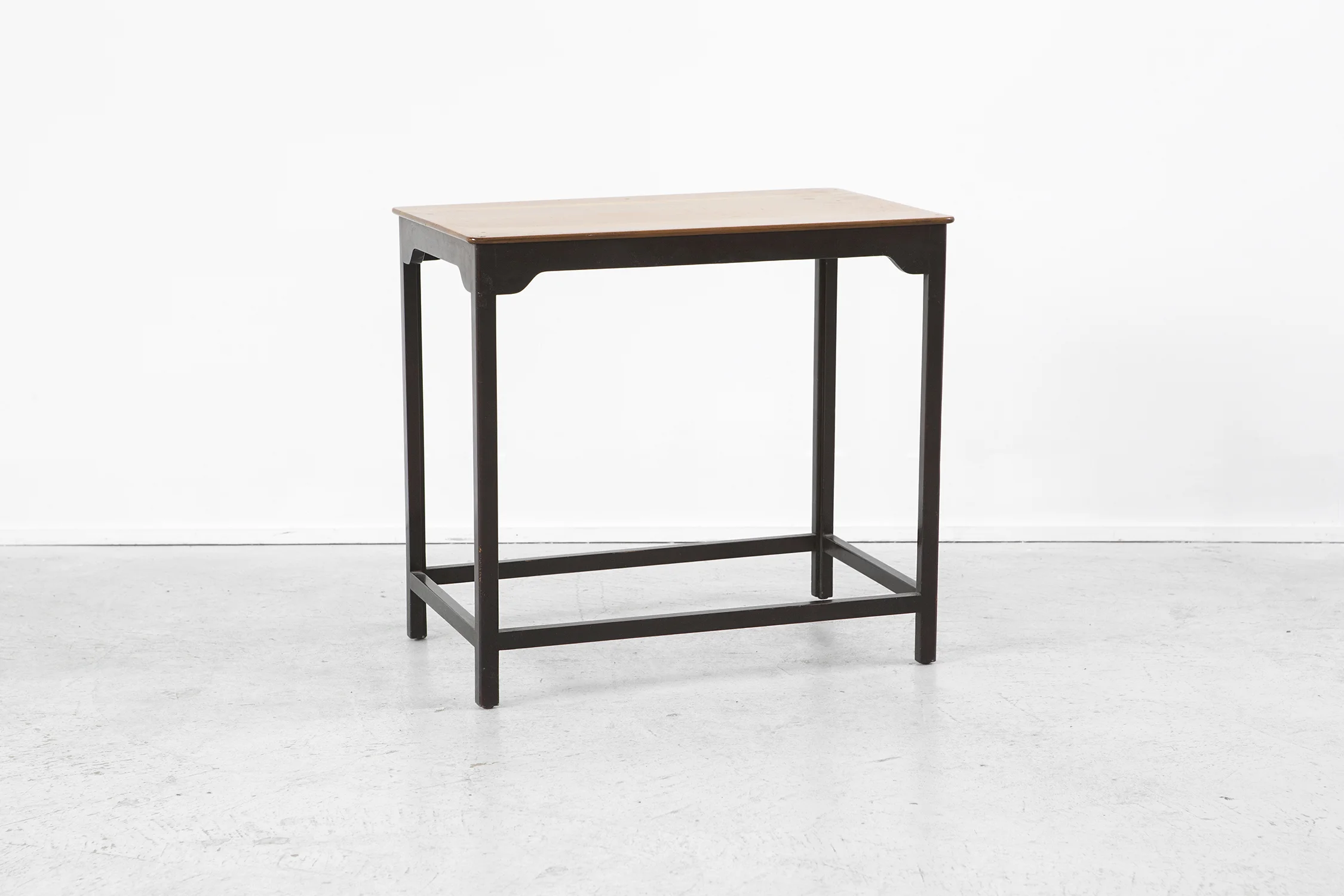 EDWARD WORMLEY OCCASIONAL TABLE