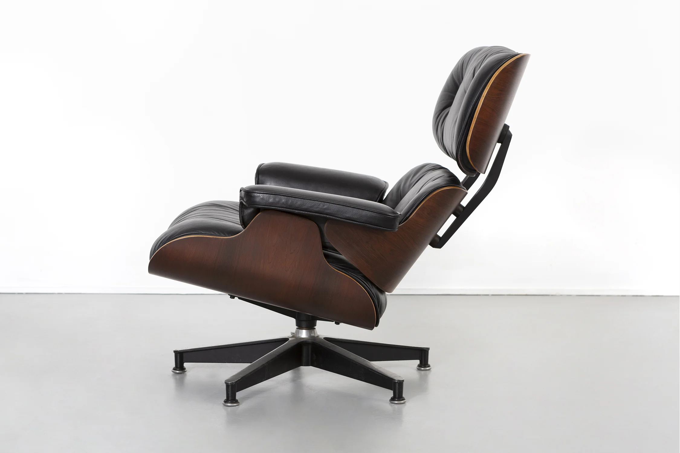 EAMES LOUNGE CHAIR + OTTOMAN — MATTHEW RACHMAN GALLERY