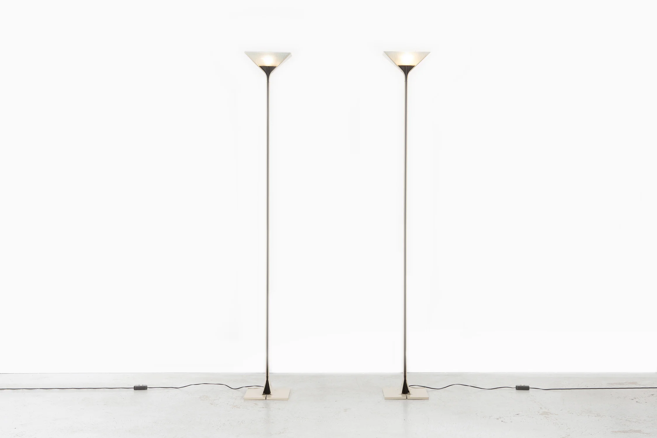 TOBIA SCARPA FOR FLOS PAPILLONA LAMPS