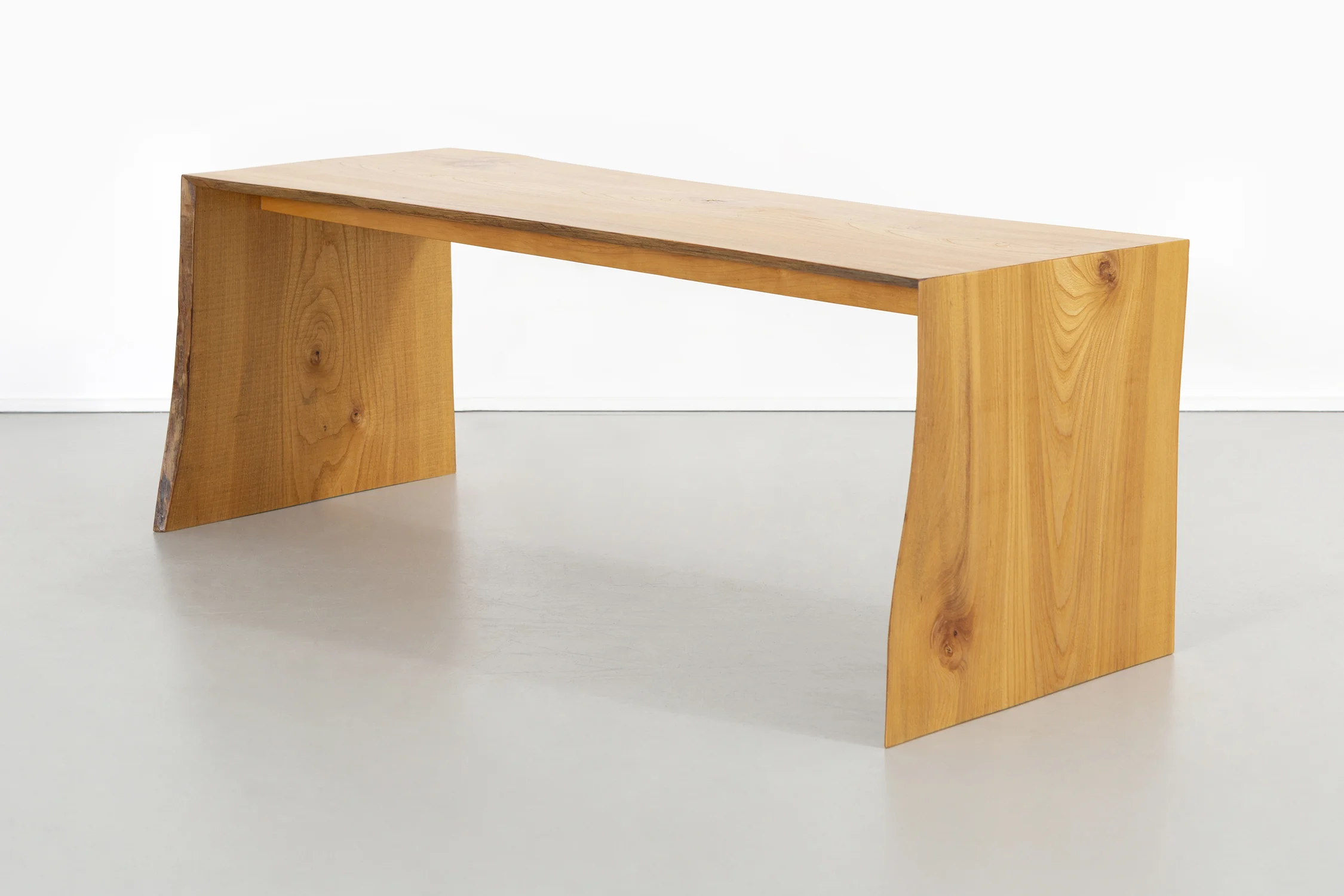 IT ELMWOOD BENCH
