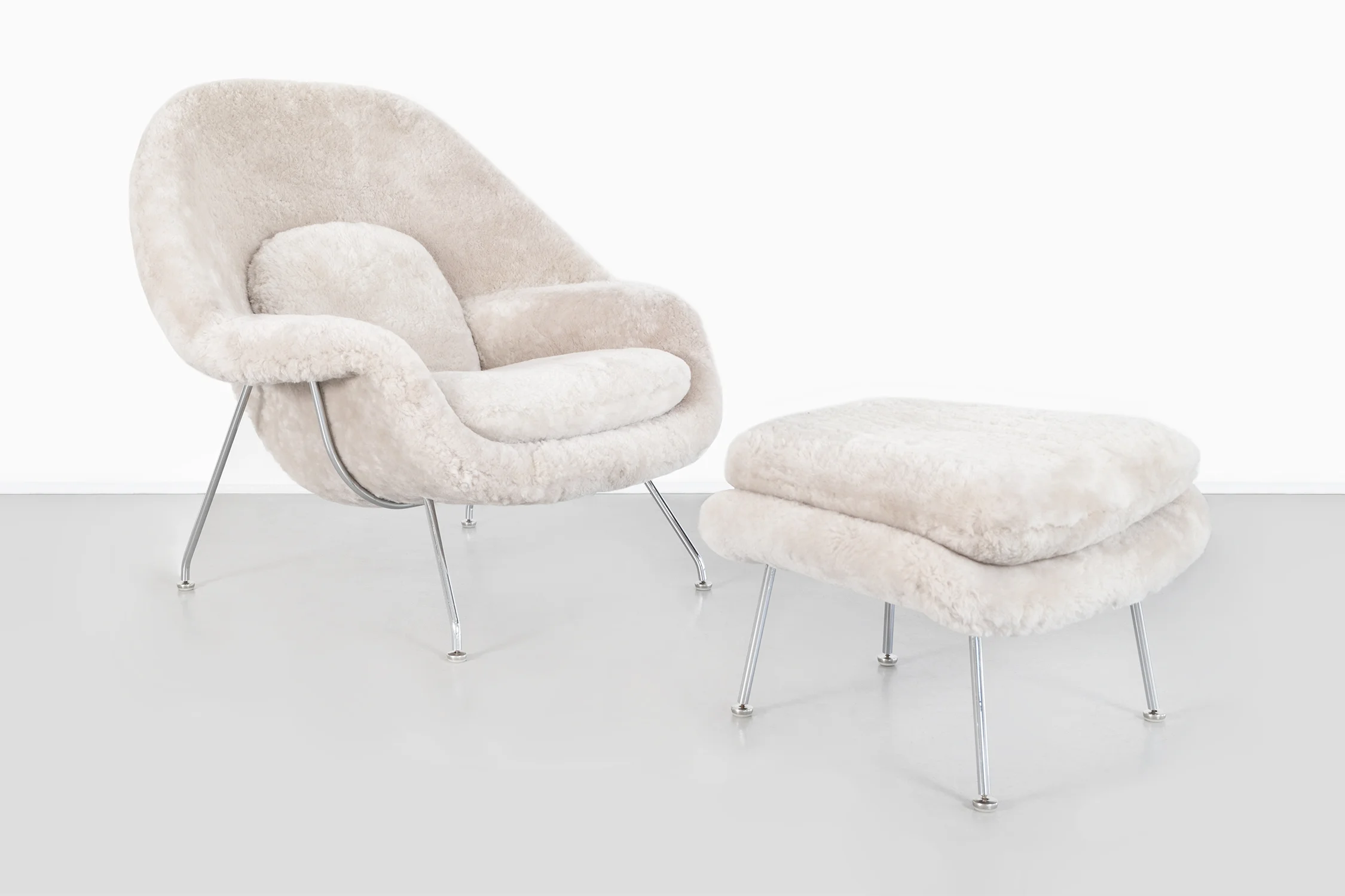 EERO SAARINEN WOMB CHAIR + OTTOMAN