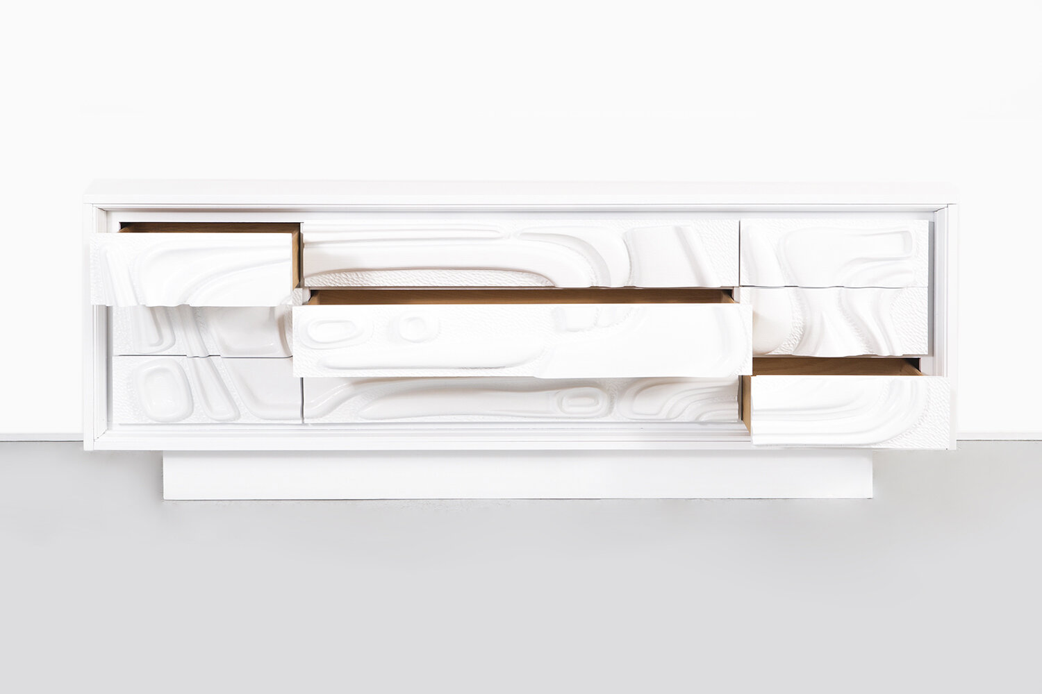 Pulaski Furniture Corporation Oceanic Dresser Matthew Rachman