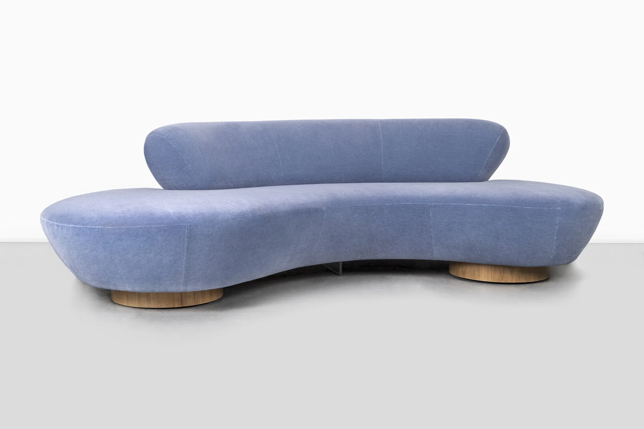 VLADIMIR KAGAN FOR DIRECTIONAL CLOUD SOFA