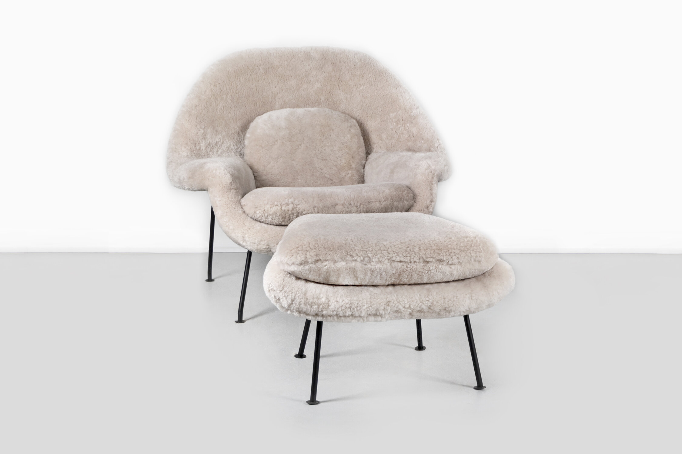 EERO SAARINEN FOR KNOLL WOMB CHAIR + OTTOMAN
