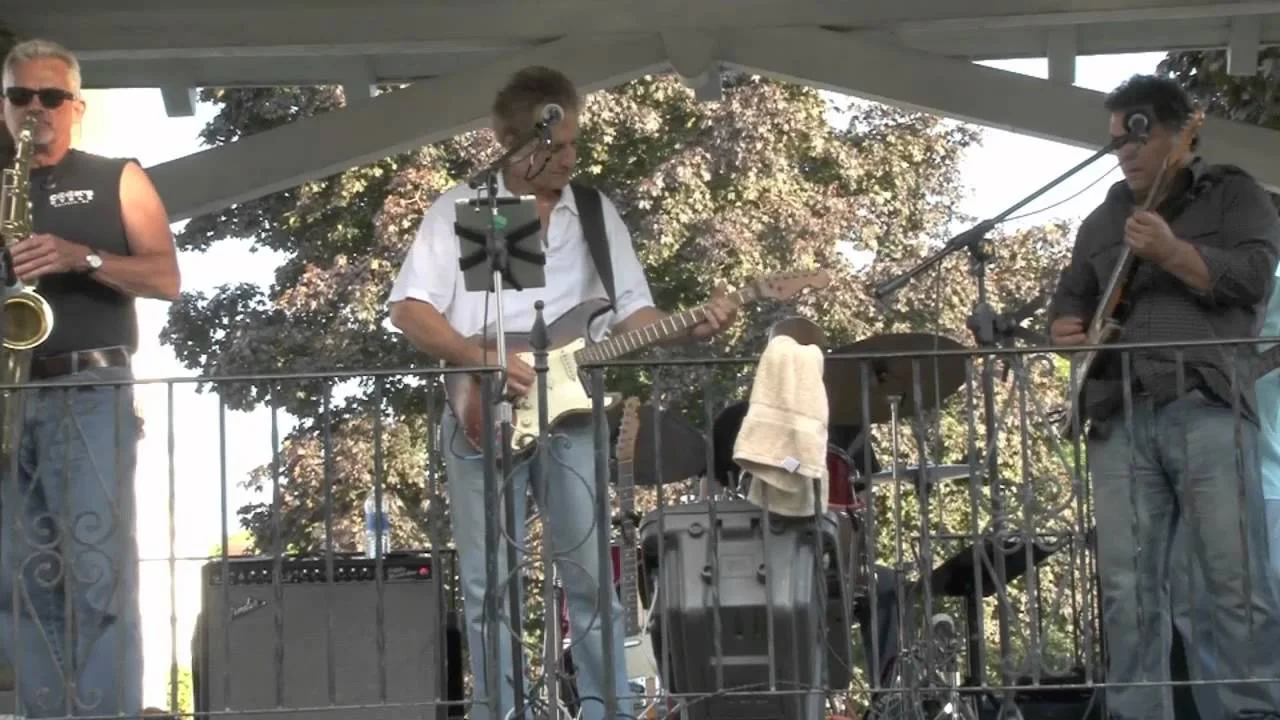 gary & the grinders.jpg