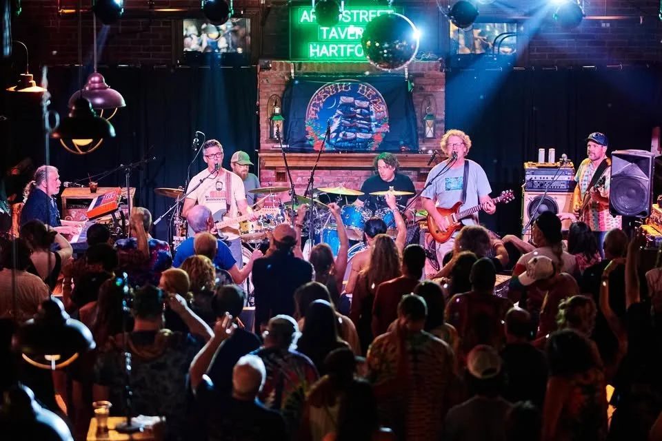 Live Music By Mystic Dead (Grateful Dead Tribute)