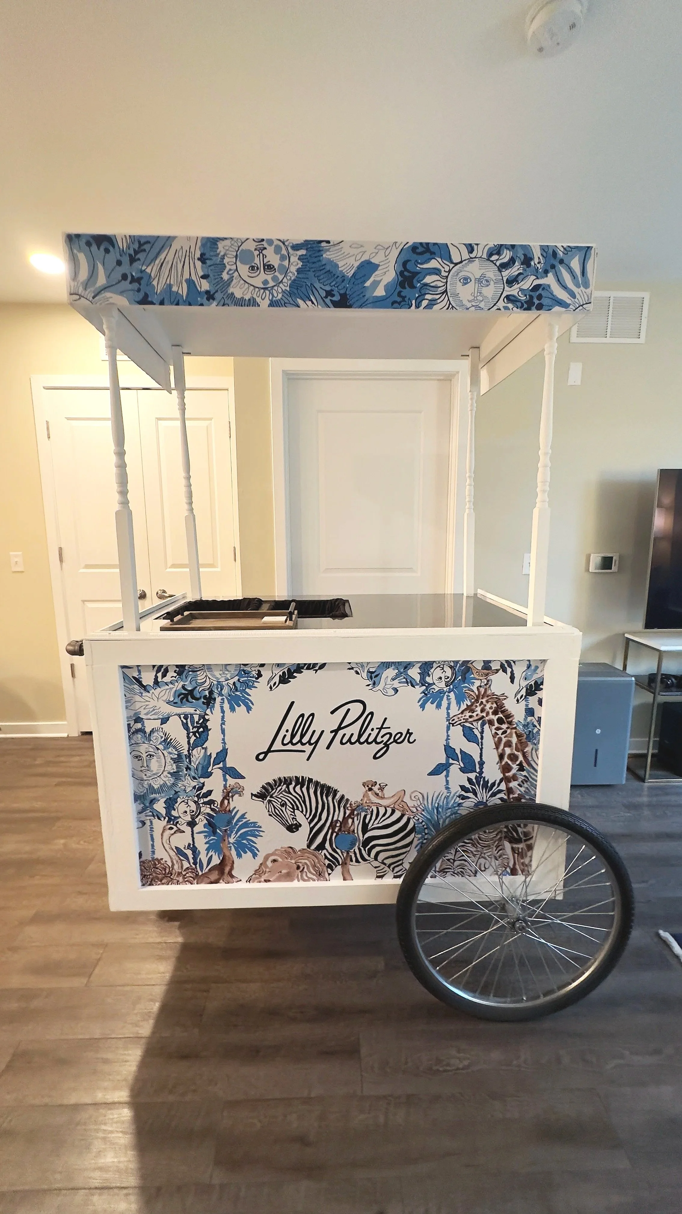 Lilly Pulitzer Branded Pop-Up Cart