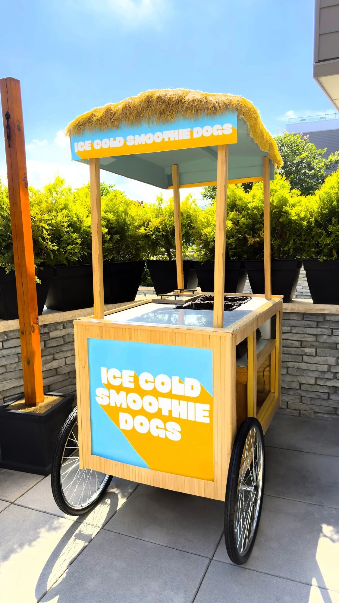 tropical-smoothie-cafe-cart-front-panel-nyc-rapt-hospitality.jpg
