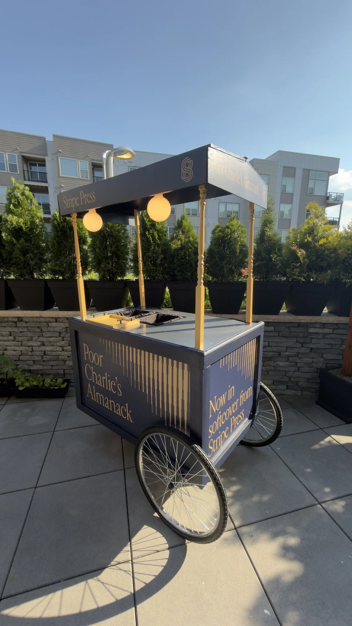 stripe-press-cart-rear-display-nyc-rapt-hospitality.jpg