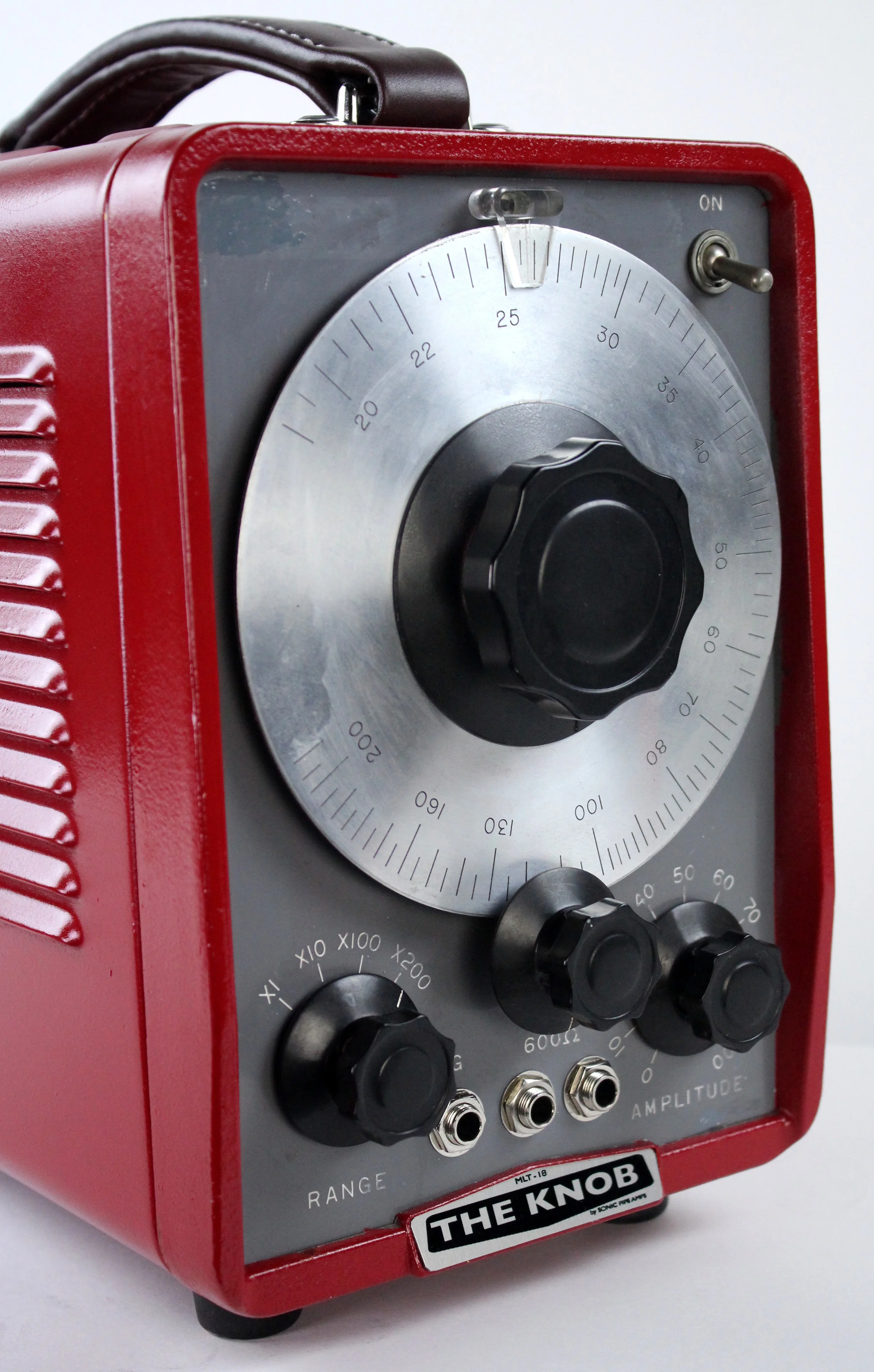 knob red front close 2.JPG