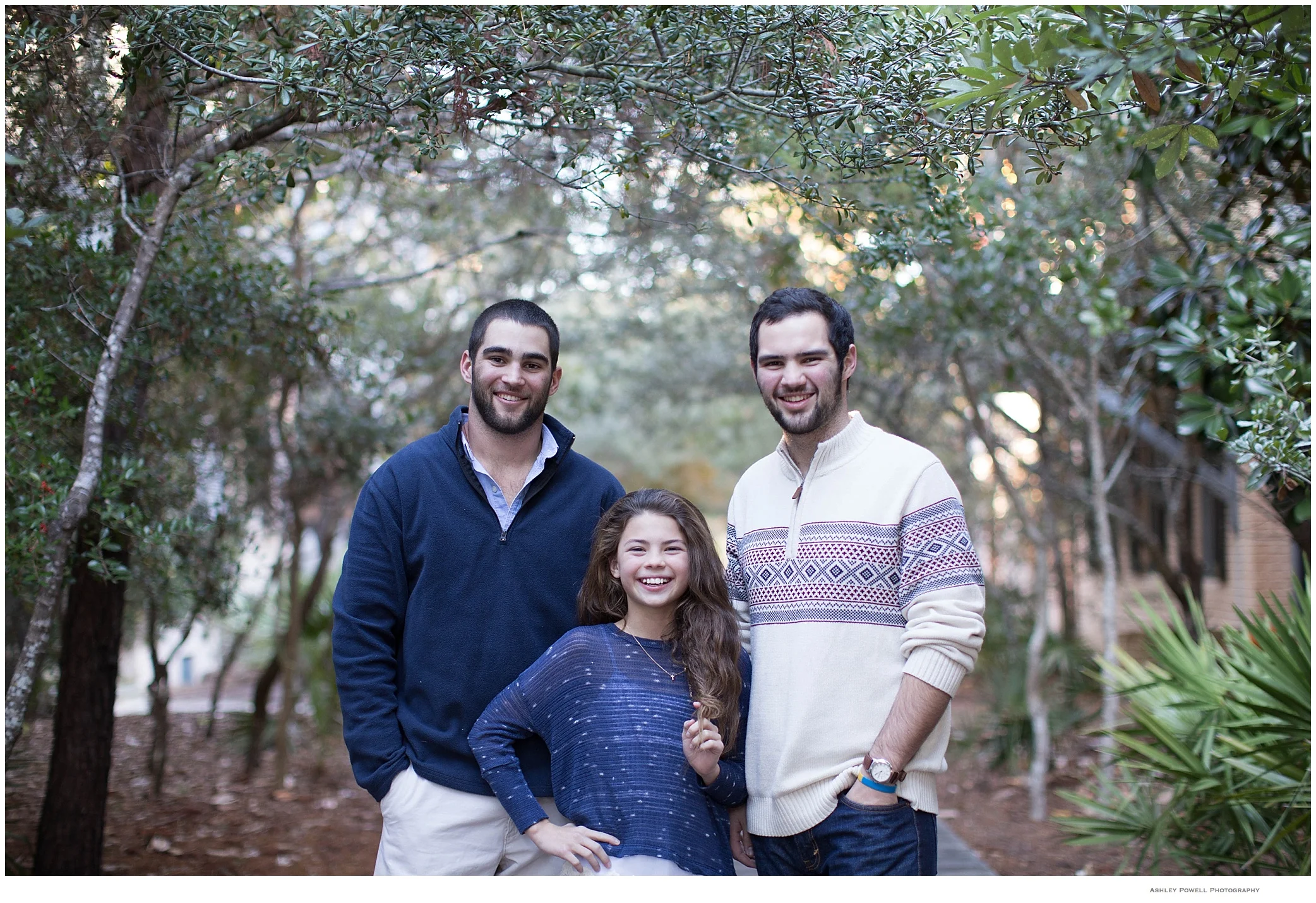 Nathan, Blake, and Meg!! You can't tell that Nathan and Blake are brothers at all, can you? ;)