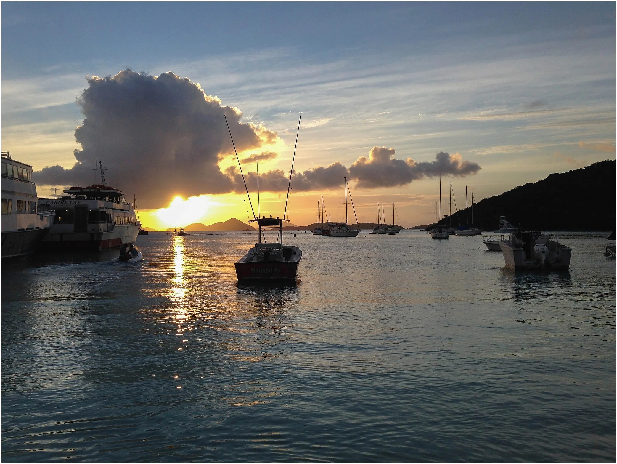 We pulled up to Cruz Bay, got out of the taxi, and this is what we saw!! Isn't it breath taking?! At this point I was already kicking myself for not bringing my camera!! 