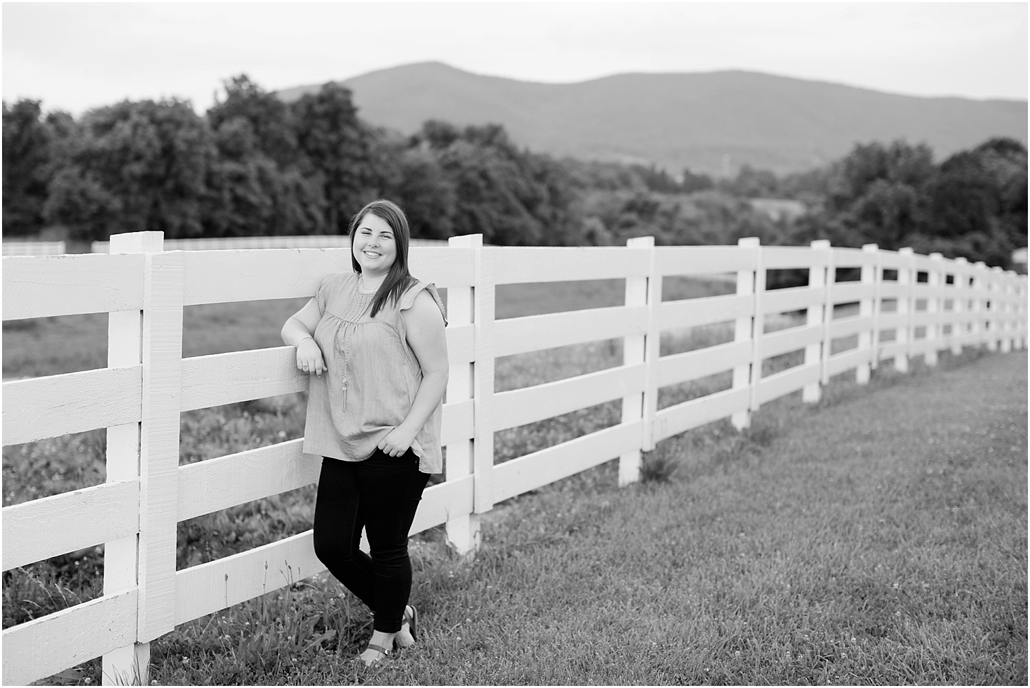 Hollins Virginia Senior Photos Ashley Powell Photography_0046.jpg