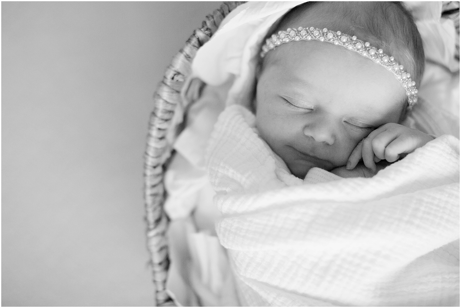 Ashley Powell Photography Vivian Newborn Session_0012.jpg