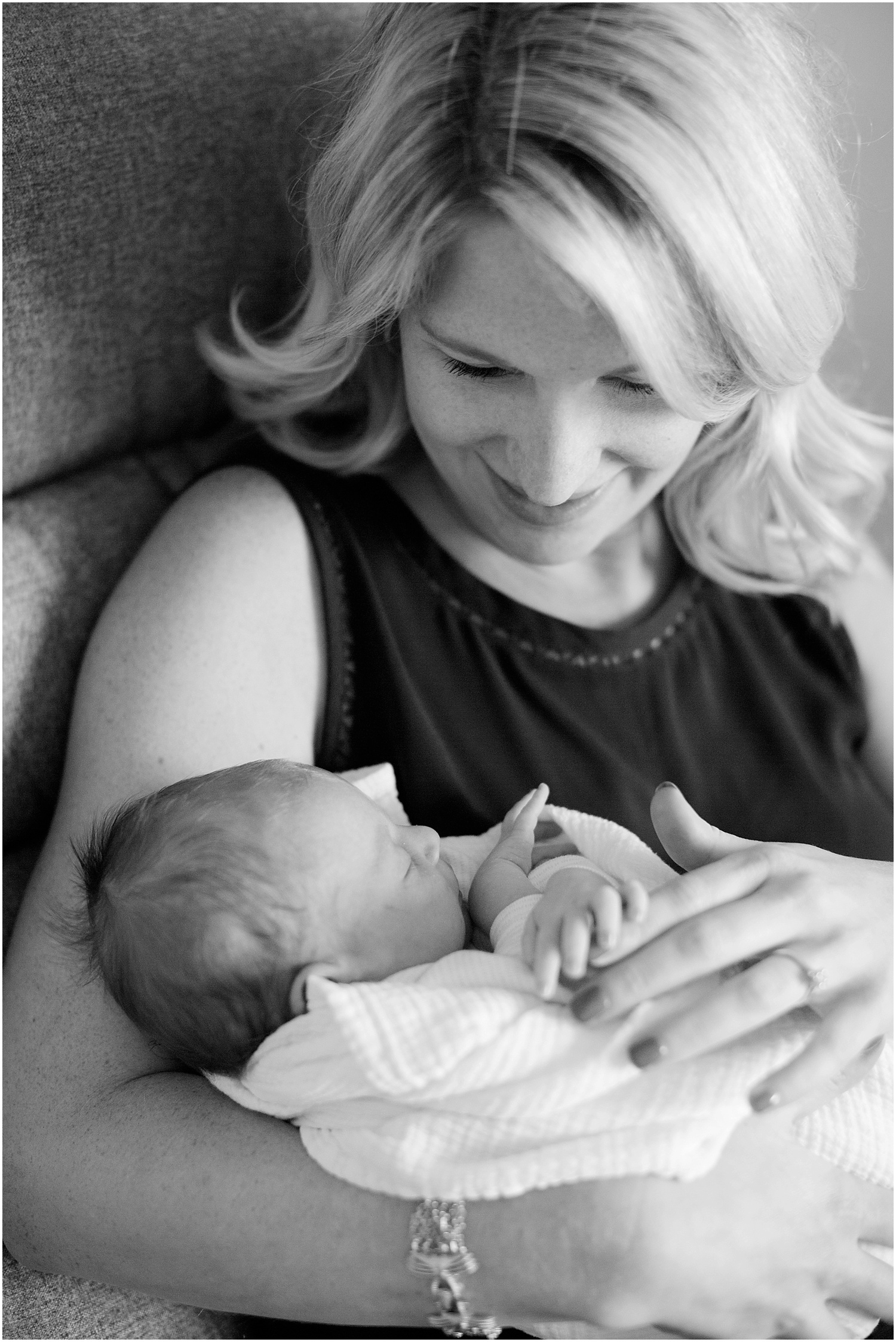 Ashley Powell Photography Vivian Newborn Session_0021.jpg