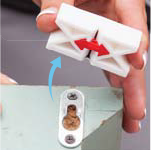howTo_keyholeHardware_step6_remove.png