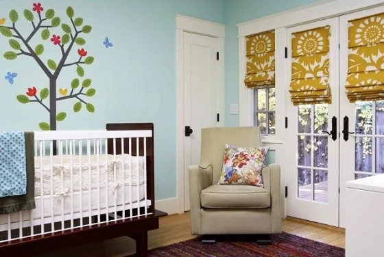 Door curtain windows: don't underestimate the cool factor.