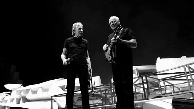 Pink Floyd Reunion Wall Live DVD 2011 30.jpg