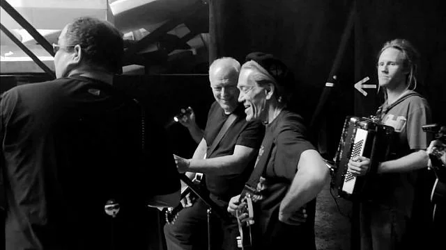 Pink Floyd Reunion Wall Live DVD 2011 27.jpg