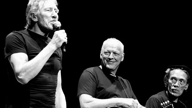 Pink Floyd Reunion Wall Live DVD 2011 38.jpg
