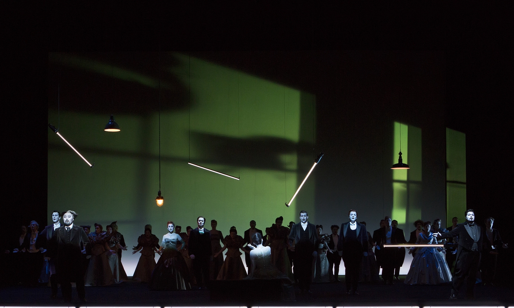 Act 2, Scene 2 - Achrainer (Douphol), Chang (Germont), Handsaker (Flora), Wagner (Marquis), Lee (Violetta), Nekel (Doctor), Schmidlechner (Gaston), le Roux (Alfredo), Chorus. Linz, 2015