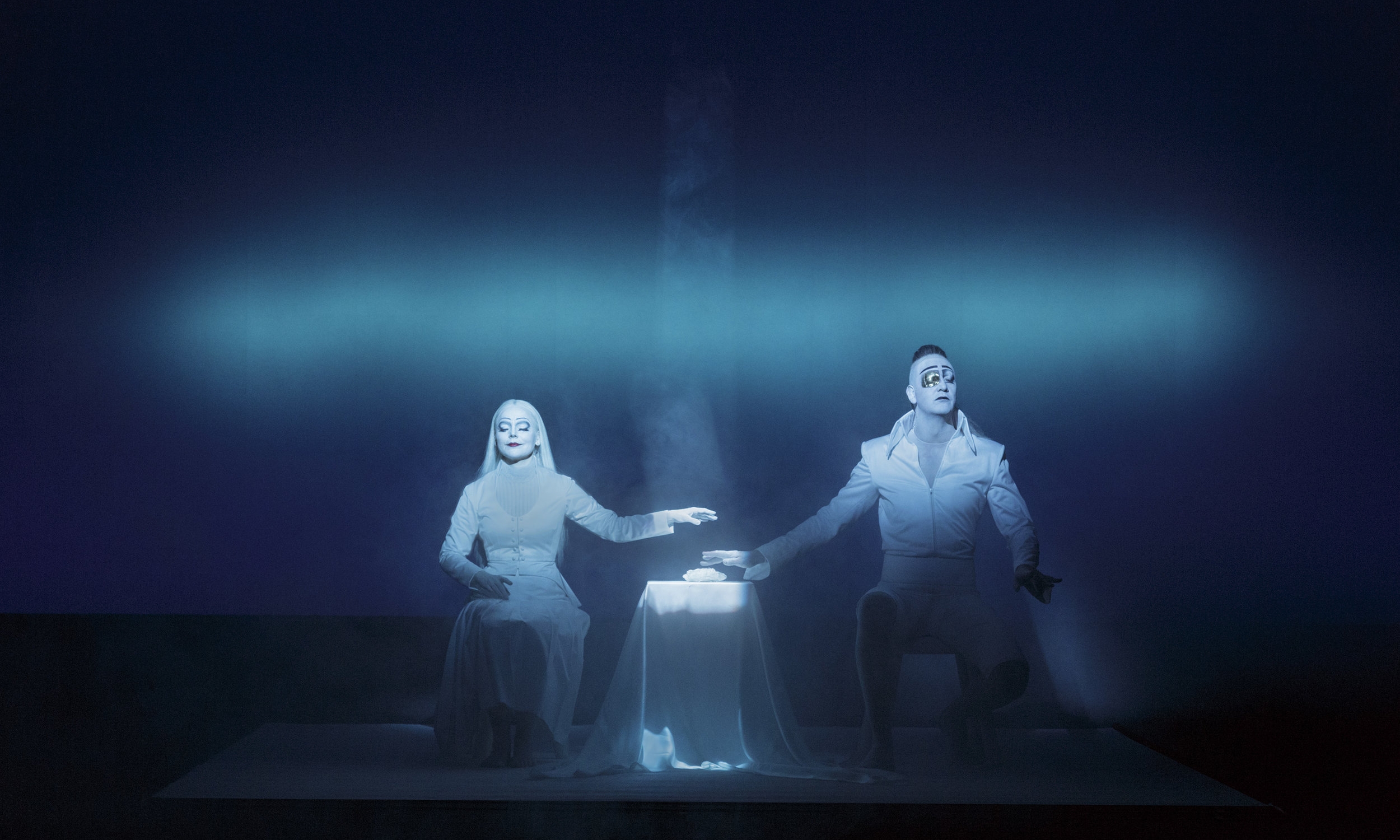 Scene 1C - Creation of the World: Gjertrud Jynge (Volva), Henrik Rafaelsen (Odin)