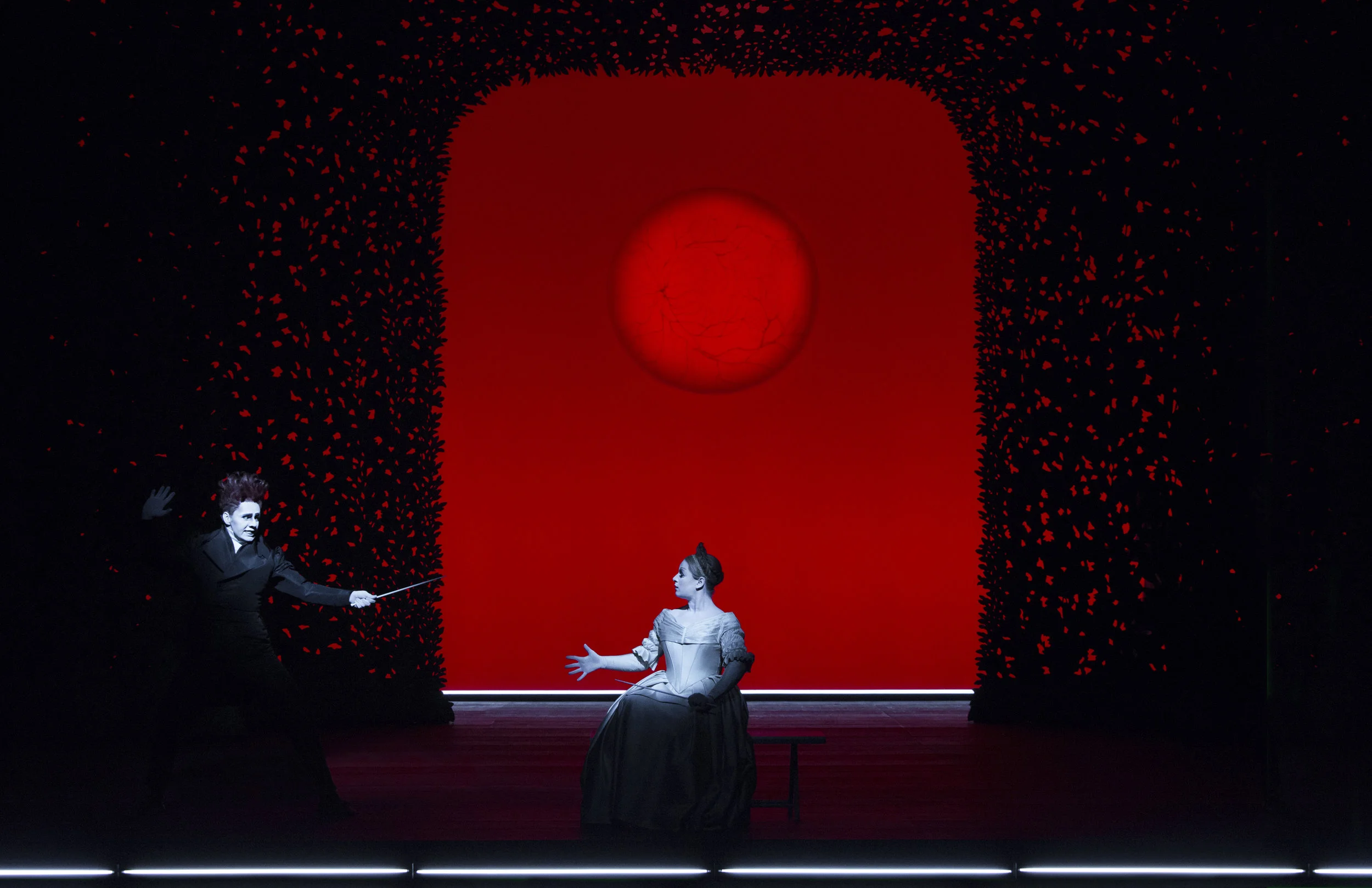 Christian Friedel (Nathanael), Lou Strenger (Clara) Photograph © Lucie Jansch