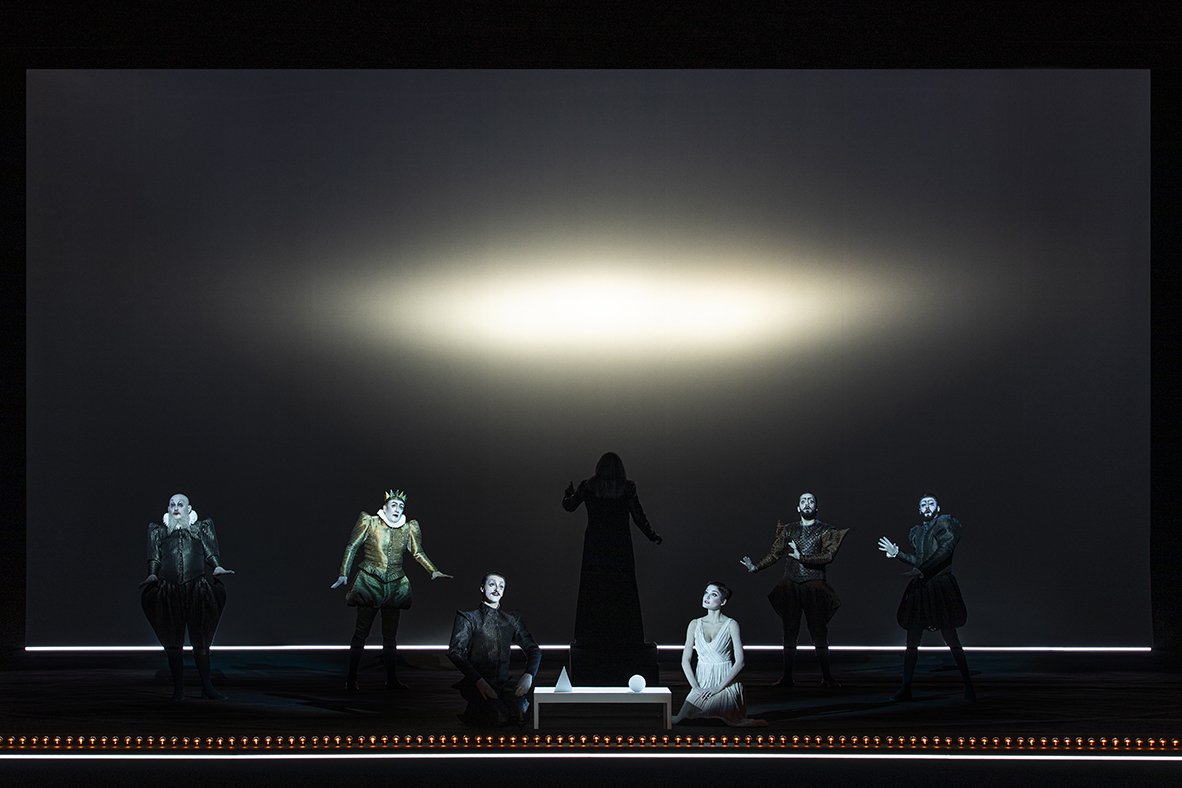 Act V - Valentin Ganev (Gonzalo), Stoyan Pepelianov (Alonso), Plamen Dimov (Ferdinand), Veselin Mezekliev (Prospero), Zhaklin Daskalova (Miranda), Konstantin Elenkov (Antonio), Zafir Radjab (Sebastn.)