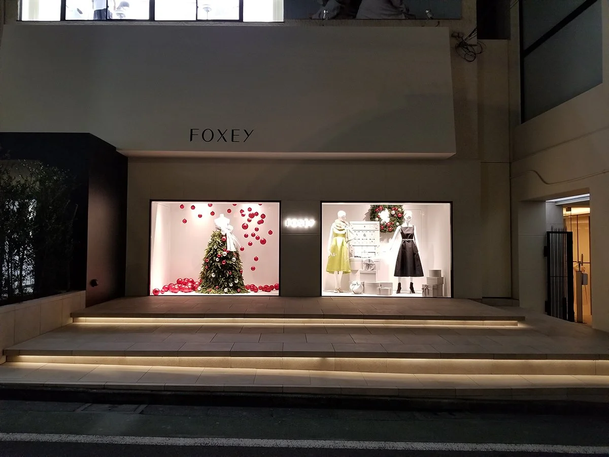 WINDOW-DISPLAY-02.jpg