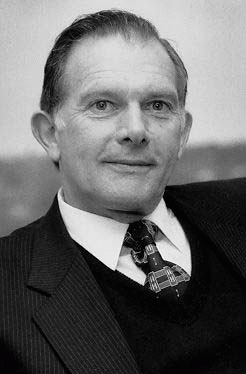 Dr. Geoffrey Grant.gif