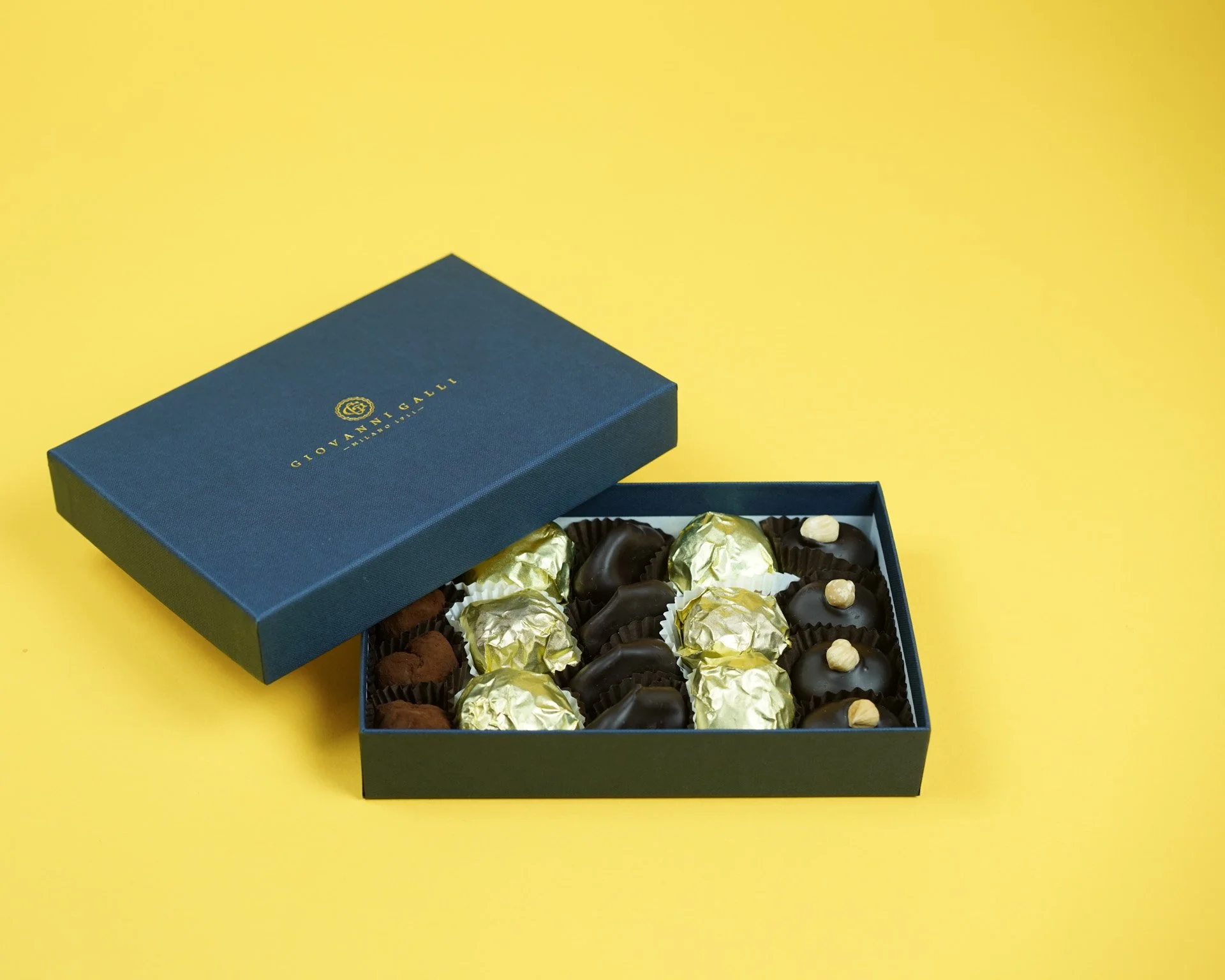 Galli_scatola_15pezzi_blu_cioccolato_marron_glace_1.JPG