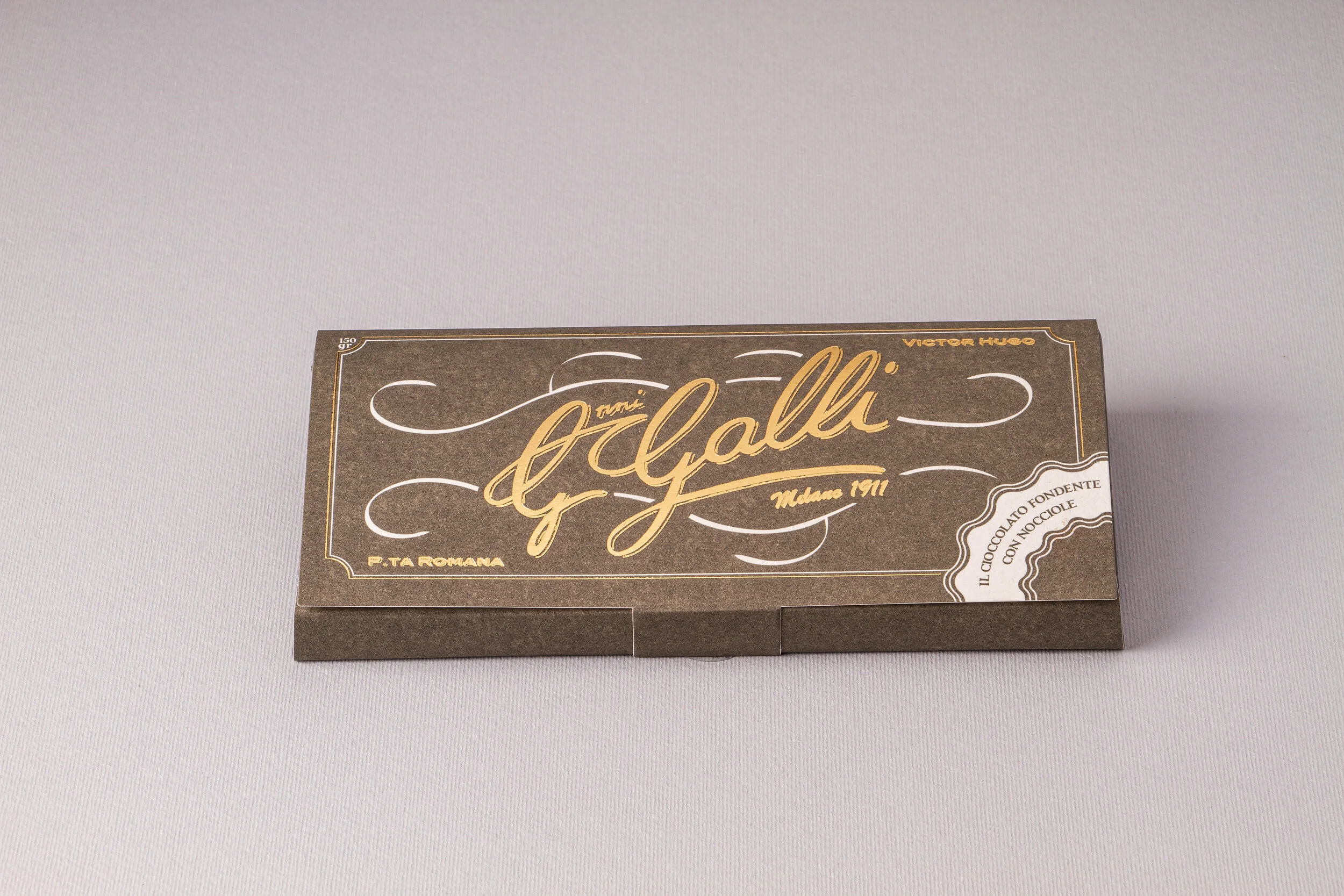 FONDENTE CON NOCCIOLE